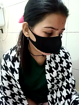 Snapshot of Hot_Jaanvi_ chatting on 11/14/25, 04:54 Hot Jaanvi online show from 11/14/25, 04:54