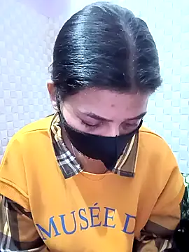 Snapshot of Hot_Jaanvi_ chatting on 11/28/25, 04:34 Hot Jaanvi online show from 11/28/25, 04:34