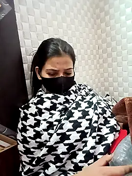 Snapshot of Hot_Jaanvi_ chatting on 11/25/25, 04:35 Hot Jaanvi online show from 11/25/25, 04:35