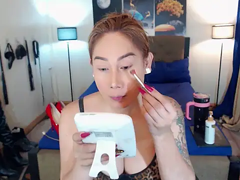 Allysonevanns online show from 02/11/26, 06:08