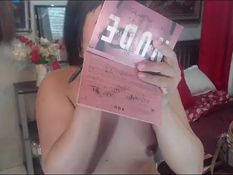 SamanthaAlmazora online show from 12/18/25, 05:17