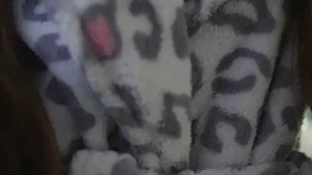 sukie spooky online show from 04/03/26, 03:40