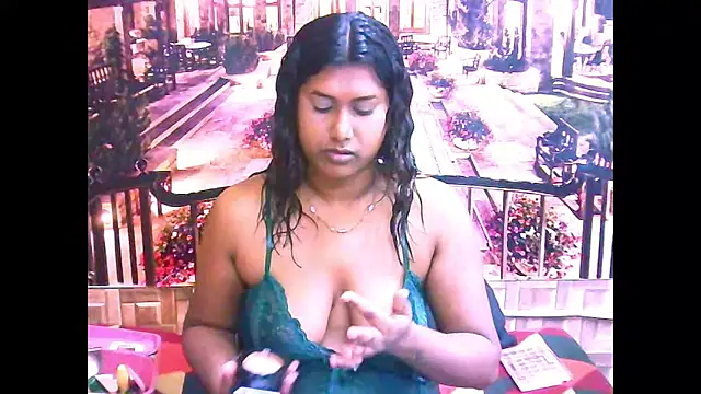 IndianChocolatepie4u online show from 10/08/25, 05:20