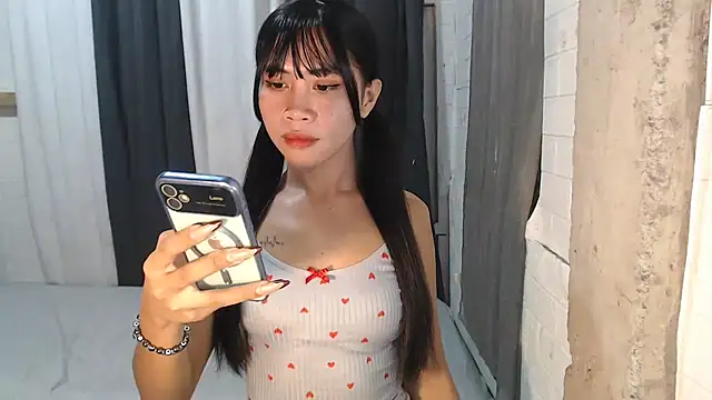 Steffi scott online show from 10/31/25, 01:35