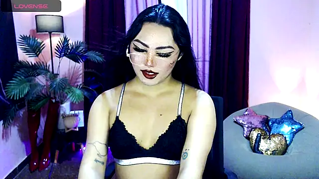 Unique Maya online show from 10/20/25, 07:53