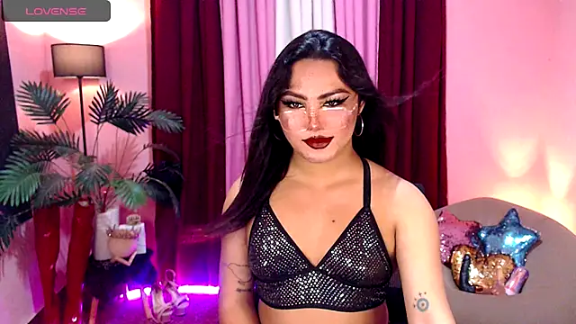 Unique Maya online show from 10/17/25, 07:44