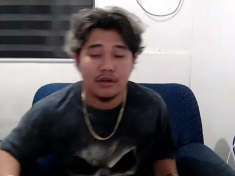 Snapshot of tastylicious_John19 chatting on 11/11/25, 02:34 tastylicious John19 online show from 11/11/25, 02:34