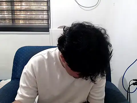 Snapshot of tastylicious_John19 chatting on 10/03/25, 11:17 tastylicious John19 online show from 10/03/25, 11:17