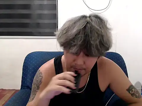 Snapshot of tastylicious_John19 chatting on 11/05/25, 03:04 tastylicious John19 online show from 11/05/25, 03:04