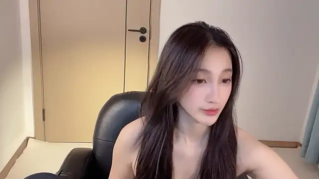 Seraphina-se online show from 10/18/25, 05:15