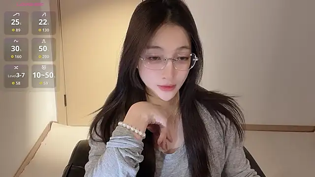 Snapshot of Seraphina-se chatting on 11/27/25, 07:03 Seraphina-se online show from 11/27/25, 07:03