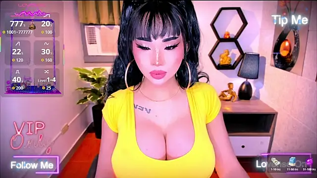 TriciaCumLoader online show from 04/11/26, 07:39