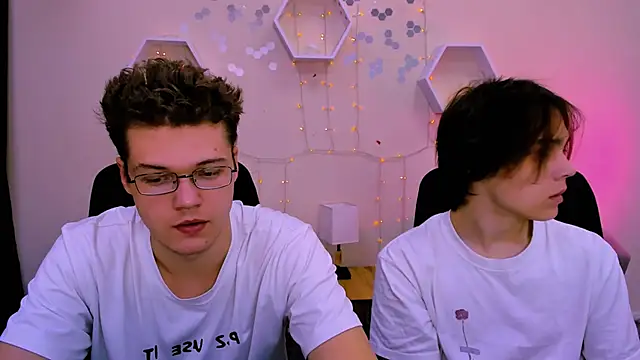 lucas long  online show from 11/09/25, 09:46