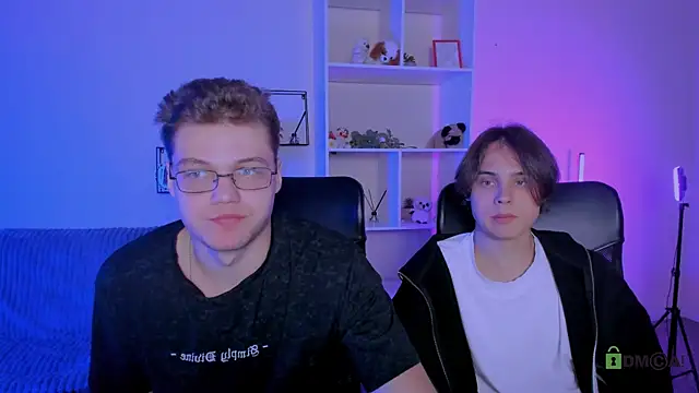 lucas long  online show from 10/10/25, 07:36