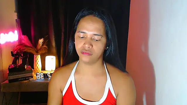 Lorainnelustts online show from 12/02/25, 06:37