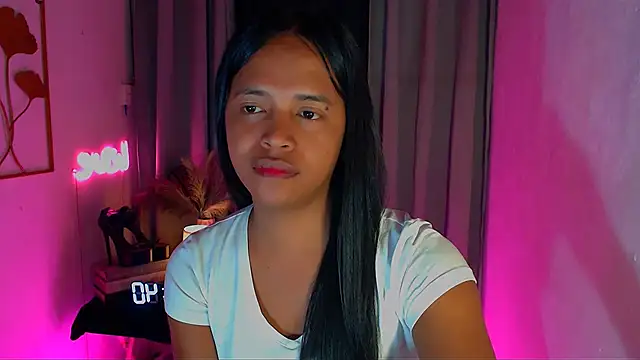 Lorainnelustts online show from 02/07/26, 05:15