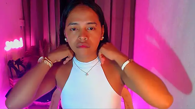 Lorainnelustts online show from 01/18/26, 04:16