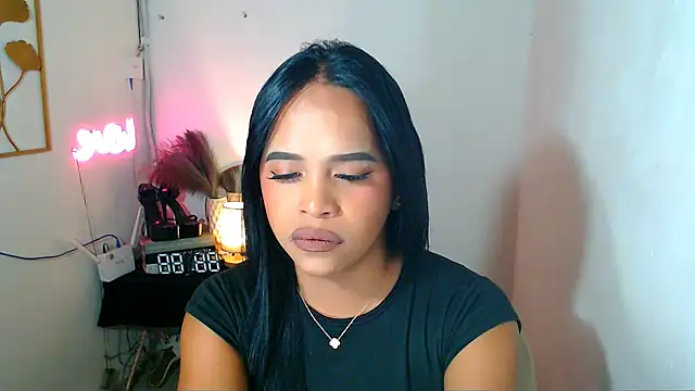 Lorainnelustts online show from 03/09/26, 02:15
