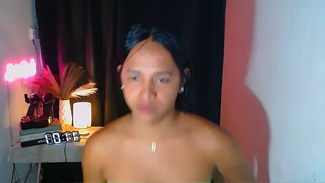 Lorainnelustts online show from 12/05/25, 04:16