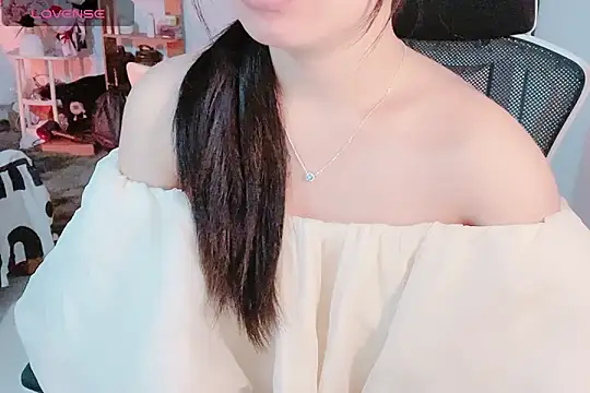    Daisy    online show from 10/25/25, 05:28