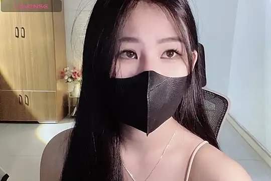    Daisy    online show from 12/03/25, 02:38