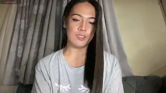 fallon empress143 online show from 11/17/25, 06:45