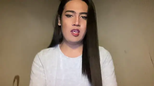Snapshot of fallon_empress143 chatting on 09/17/25, 11:07 fallon empress143 online show from 09/17/25, 11:07