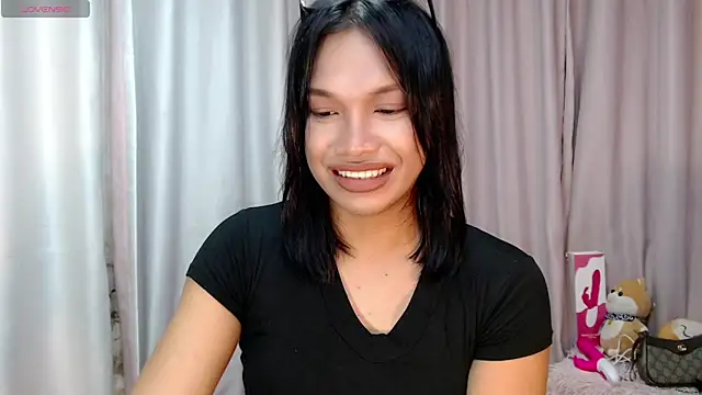 Snapshot of Herbielustts chatting on 11/27/25, 01:44 Herbielustts online show from 11/27/25, 01:44