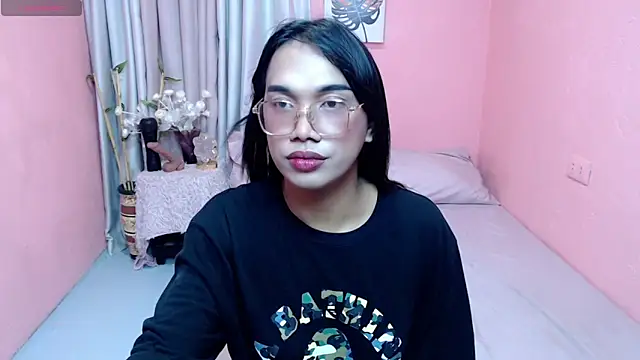 Herbielustts online show from 06/18/26, 02:11