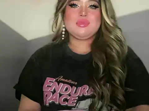 Snapshot of Naughtyrosecum chatting on 09/23/25, 06:48 Naughtyrosecum online show from 09/23/25, 06:48