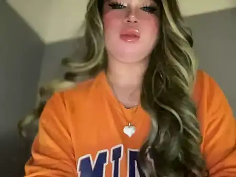 Snapshot of Naughtyrosecum chatting on 10/01/25, 06:34 Naughtyrosecum online show from 10/01/25, 06:34