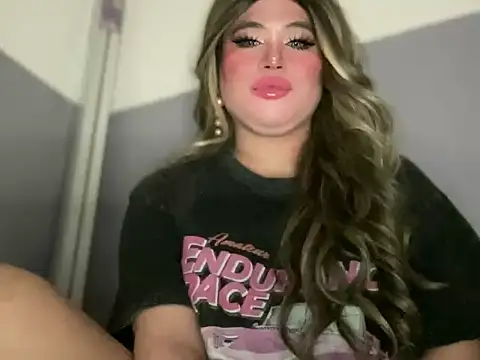 Snapshot of Naughtyrosecum chatting on 09/22/25, 04:13 Naughtyrosecum online show from 09/22/25, 04:13