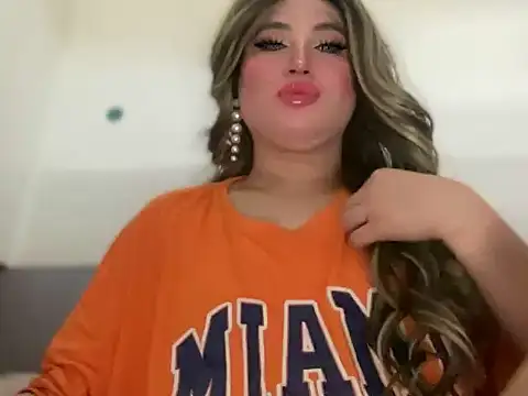 Snapshot of Naughtyrosecum chatting on 09/11/25, 05:40 Naughtyrosecum online show from 09/11/25, 05:40