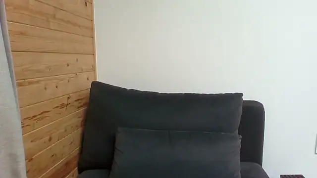 Snapshot of _kinggun_ chatting on 10/06/25, 11:05 kinggun online show from 10/06/25, 11:05