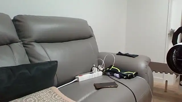 Snapshot of _kinggun_ chatting on 06/16/26, 01:00 kinggun online show from 06/16/26, 01:00
