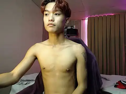 ur little secret online show from 11/05/25, 09:01