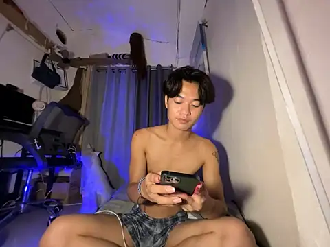 ur little secret online show from 12/20/25, 03:59