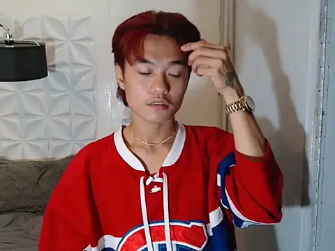 ur little secret online show from 09/17/25, 05:26