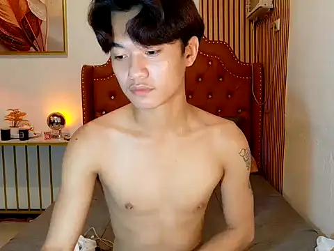 ur little secret online show from 01/08/26, 05:24