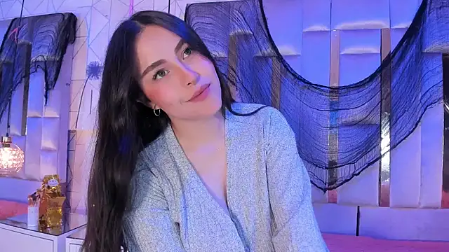 HannaCollins  online show from 12/02/25, 01:02