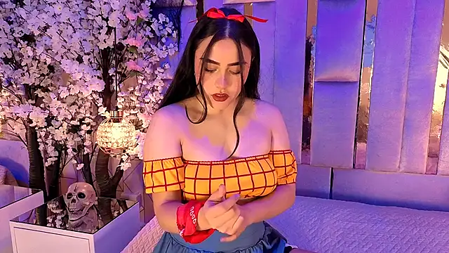 HannaCollins  online show from 10/30/25, 12:58