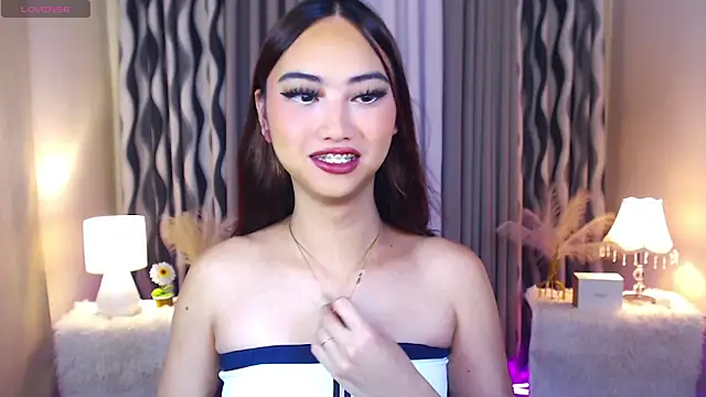 Kiah Wyatt online show from 11/05/25, 05:43