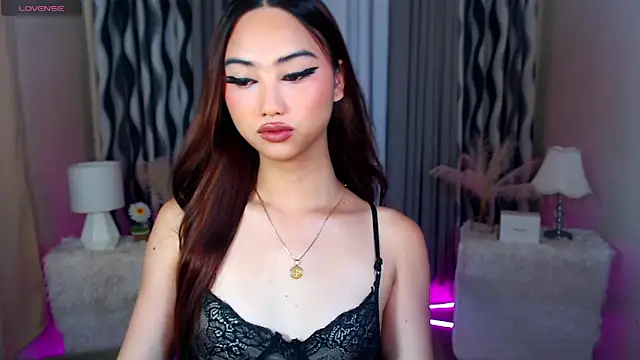 Kiah Wyatt online show from 11/08/25, 05:22