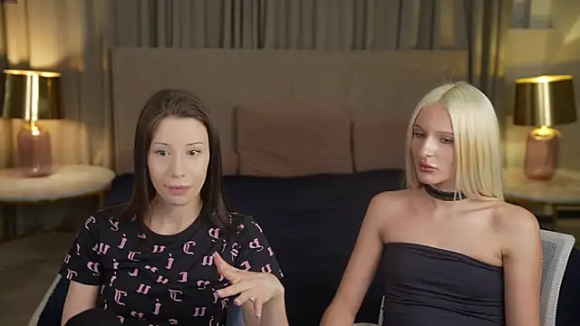 Selena Glow online show from 09/16/25, 06:31