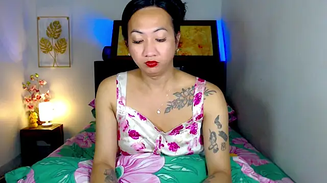 Snapshot of LovelyQueen69 chatting on 07/08/26, 10:43 LovelyQueen69 online show from 07/08/26, 10:43