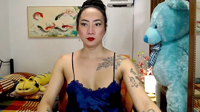 Snapshot of LovelyQueen69 chatting on 10/11/25, 11:06 LovelyQueen69 online show from 10/11/25, 11:06