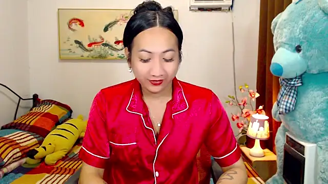 Snapshot of LovelyQueen69 chatting on 06/11/26, 04:15 LovelyQueen69 online show from 06/11/26, 04:15