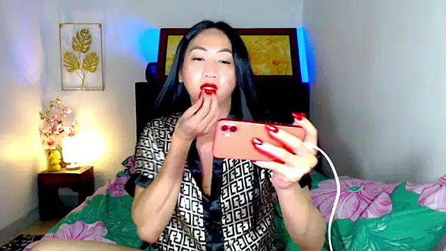 Snapshot of LovelyQueen69 chatting on 07/09/26, 10:48 LovelyQueen69 online show from 07/09/26, 10:48