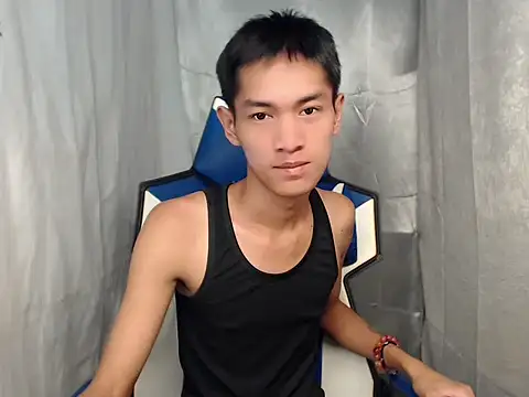 Snapshot of riks_tyler chatting on 05/05/26, 09:18 riks tyler online show from 05/05/26, 09:18