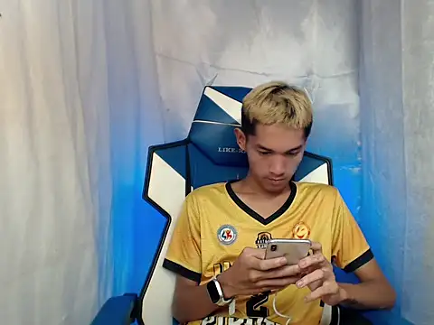 riks tyler online show from 12/19/25, 07:44